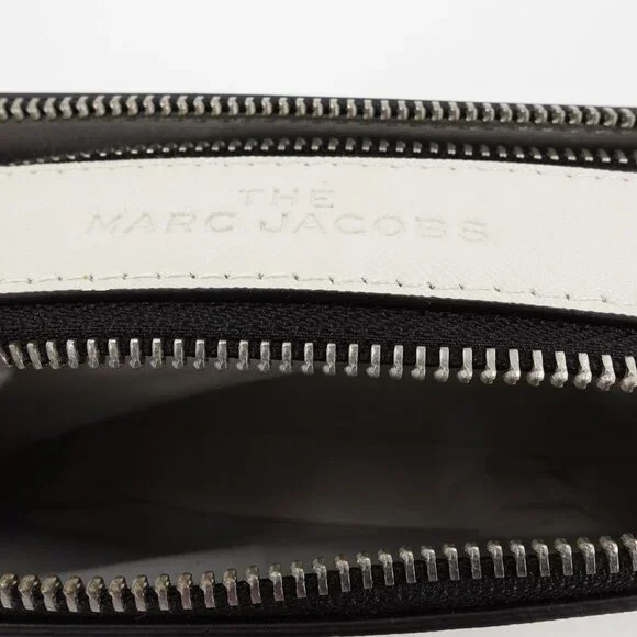 Marc Jacobs x Peanuts Snoopy The Snapshot Logo Plaque Crossbody Bag White OS - Picture 13 of 14